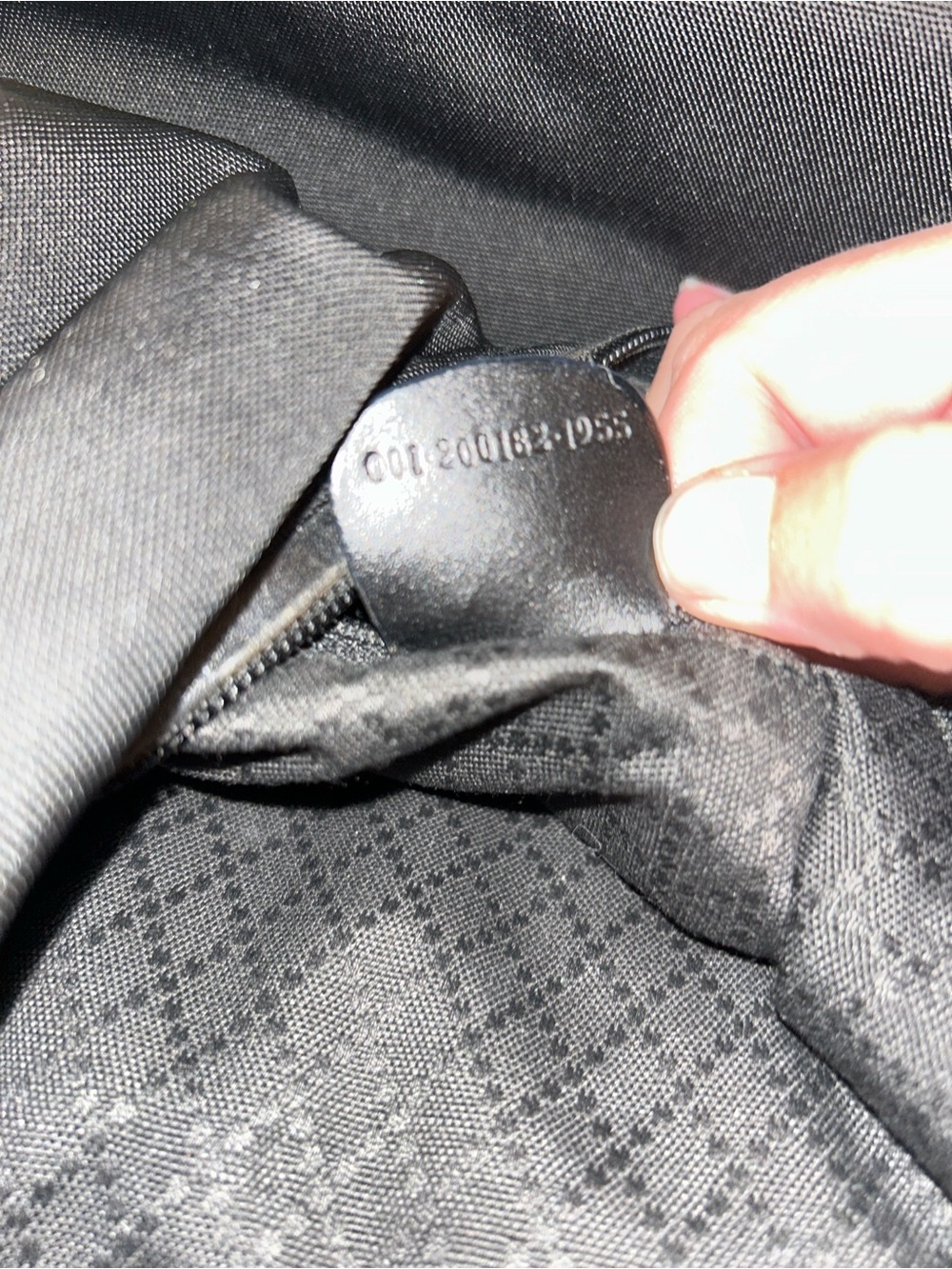 Tom Ford-era Gucci black nylon canvas hobo shoulder bag - Picture 11 of 16
